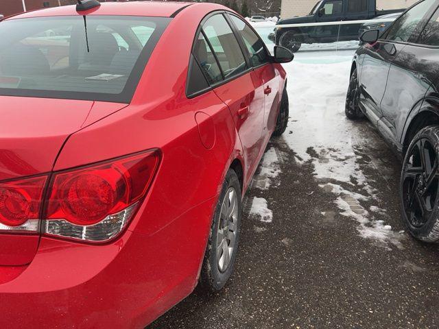 used 2015 Chevrolet Cruze car, priced at $9,990