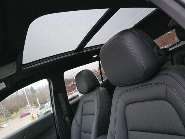 new 2026 Chevrolet Equinox car, priced at $32,990