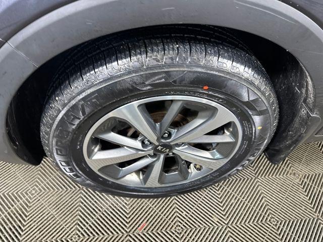 used 2019 Kia Sorento car, priced at $13,802