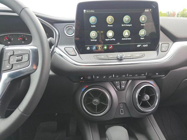 new 2025 Chevrolet Blazer car, priced at $36,586