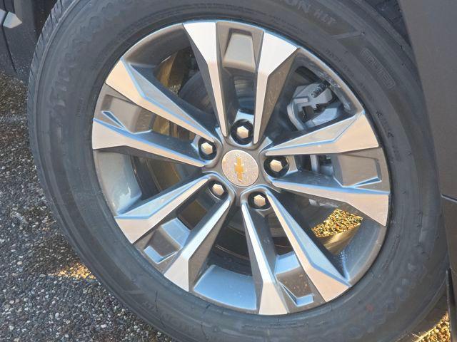 new 2026 Chevrolet Equinox car, priced at $31,506