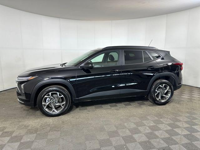 used 2025 Chevrolet Trax car, priced at $20,440