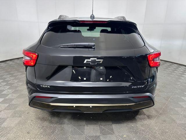 used 2025 Chevrolet Trax car, priced at $23,948
