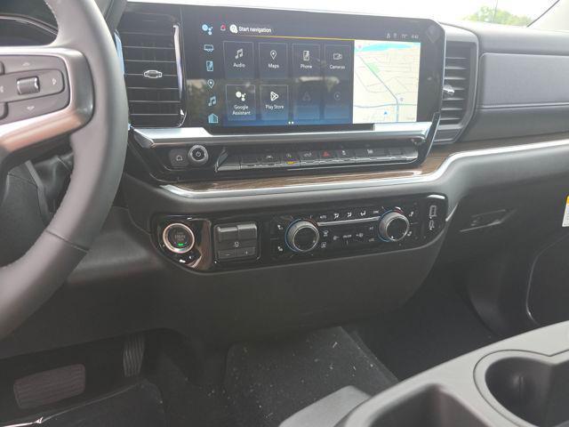 new 2025 Chevrolet Silverado 1500 car, priced at $43,796