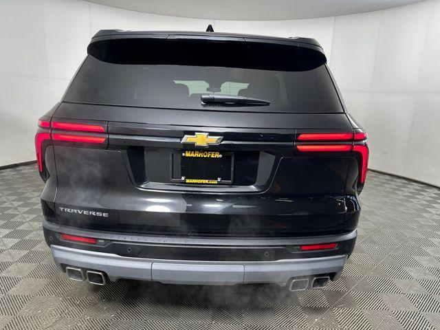 used 2026 Chevrolet Traverse car, priced at $33,990