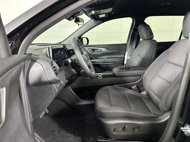 used 2026 Chevrolet Traverse car, priced at $33,990