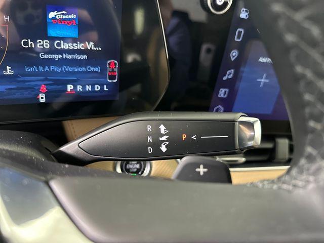 used 2025 Chevrolet Equinox car, priced at $29,997