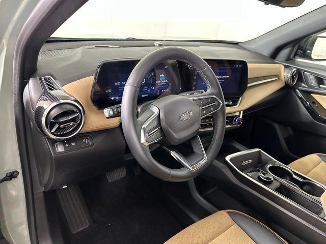 used 2025 Chevrolet Equinox car, priced at $29,997