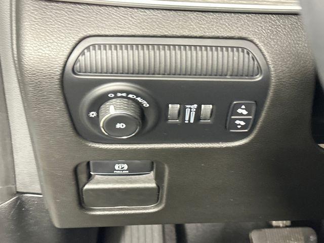 used 2022 Jeep Wagoneer car, priced at $38,990