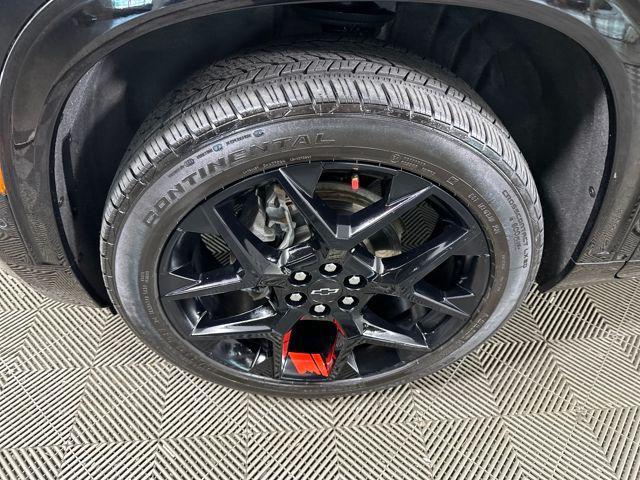 used 2024 Chevrolet Traverse car, priced at $43,440