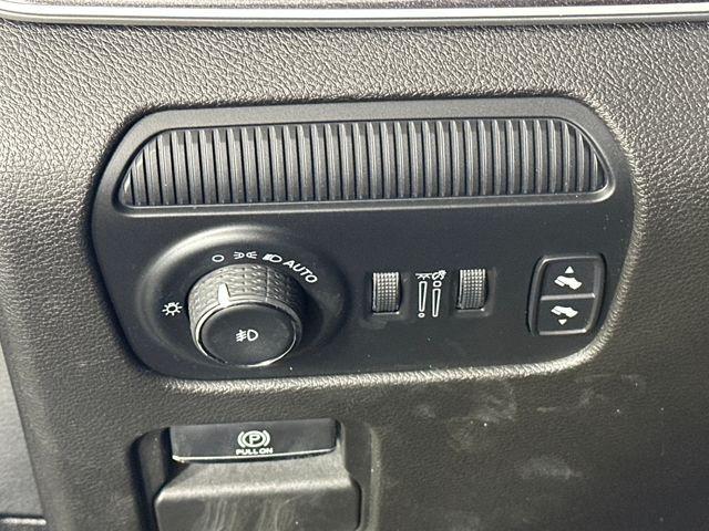 used 2022 Jeep Wagoneer car, priced at $35,990