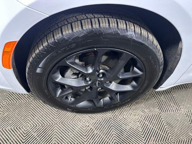 used 2023 Chrysler Pacifica car, priced at $31,443