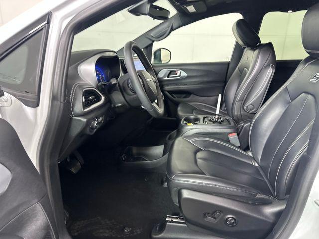 used 2023 Chrysler Pacifica car, priced at $31,443