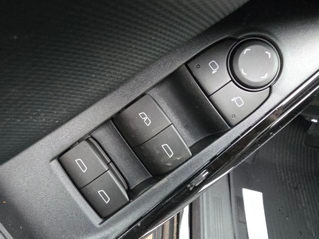 new 2026 Chevrolet Equinox car, priced at $28,990