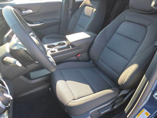 new 2026 Chevrolet Equinox car, priced at $28,800