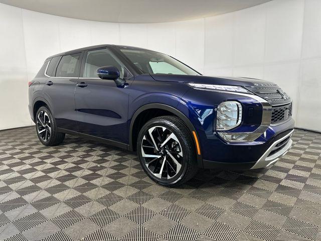 used 2024 Mitsubishi Outlander car, priced at $25,289