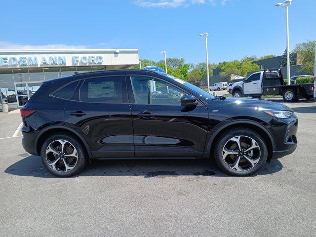 used 2025 Ford Escape car, priced at $32,875