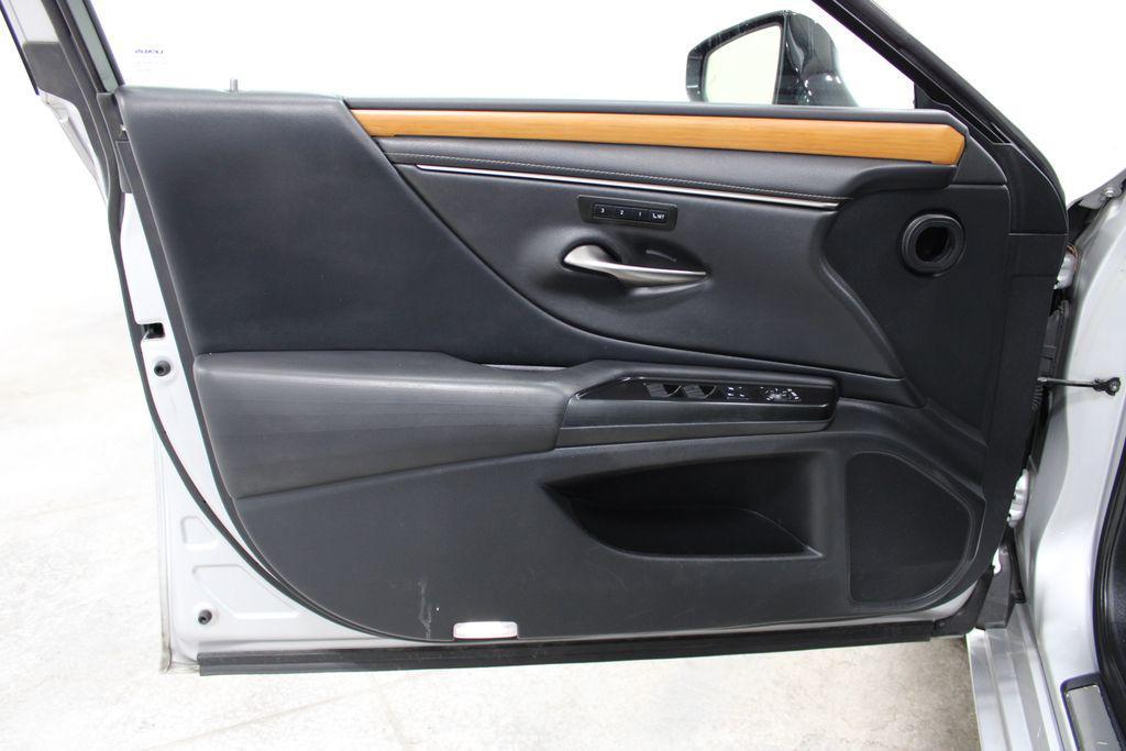 used 2020 Lexus ES 350 car, priced at $26,000