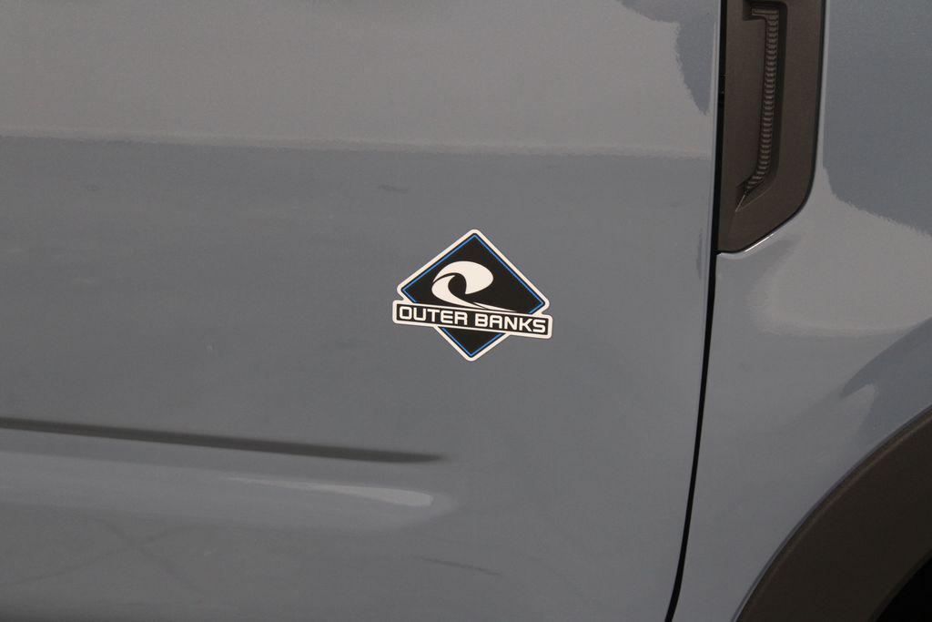 new 2025 Ford Bronco Sport car, priced at $36,929