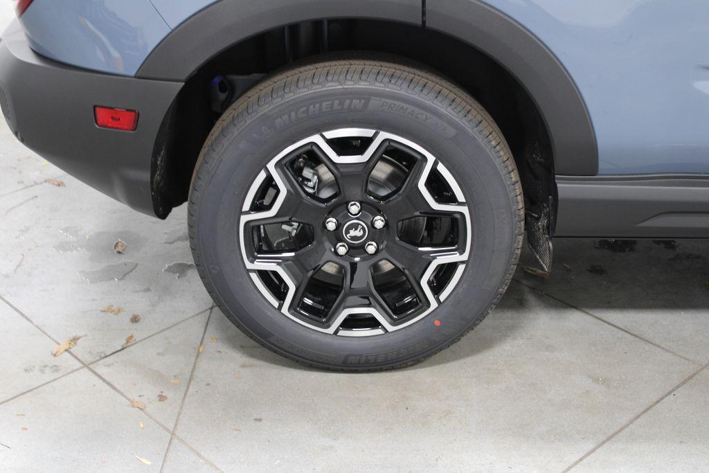 new 2025 Ford Bronco Sport car, priced at $36,929