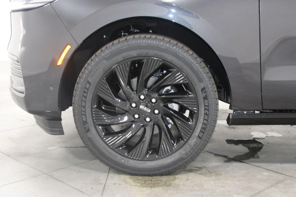 new 2025 Lincoln Navigator car, priced at $100,521