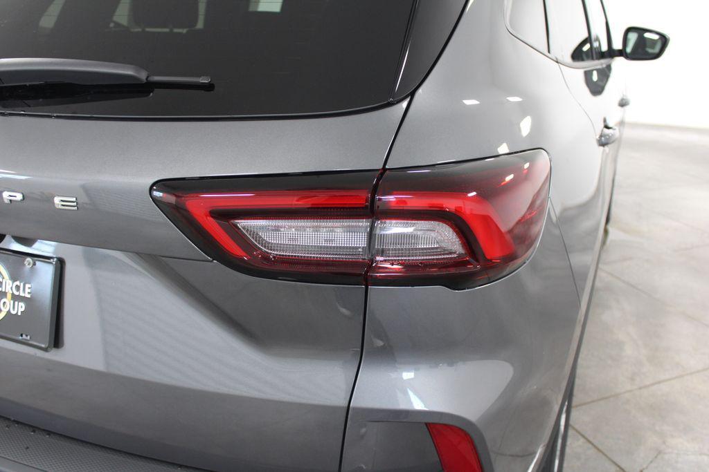 new 2026 Ford Escape car, priced at $29,858