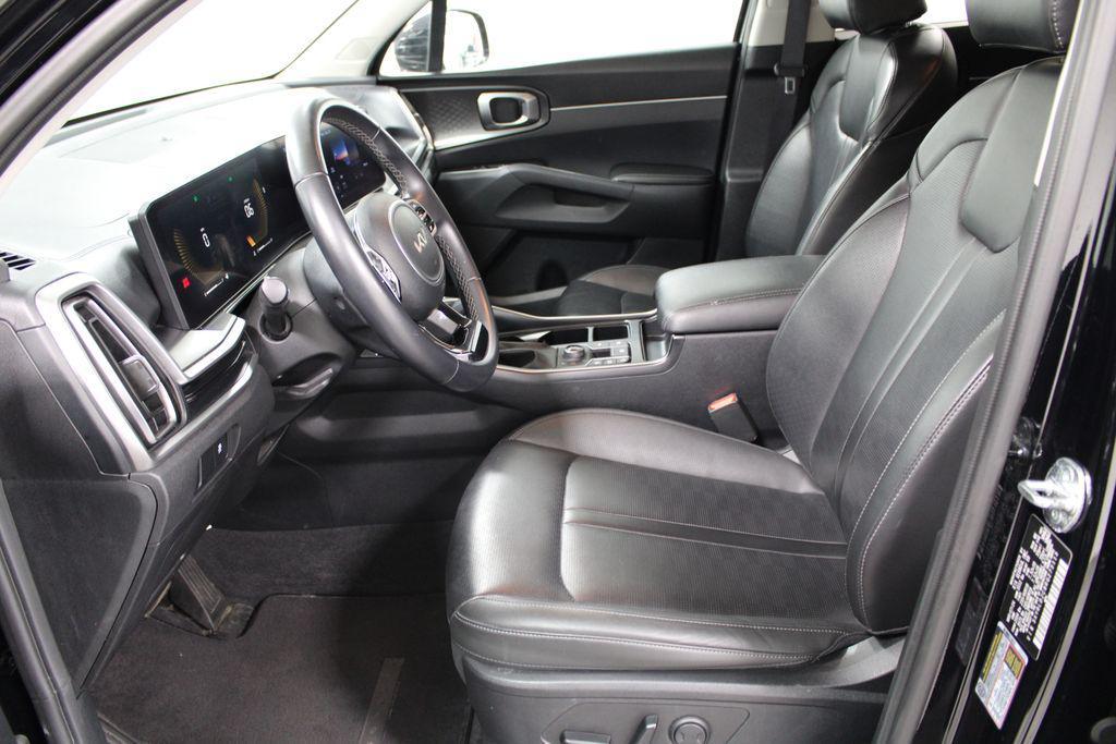 used 2024 Kia Sorento car, priced at $25,788