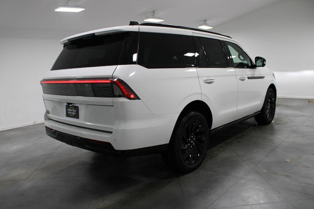 new 2026 Lincoln Navigator car, priced at $108,082