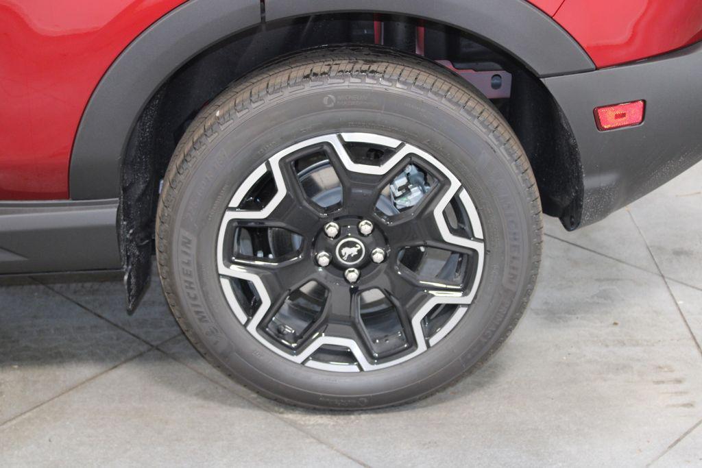 new 2025 Ford Bronco Sport car, priced at $36,104