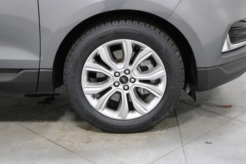 used 2024 Ford Edge car, priced at $25,000