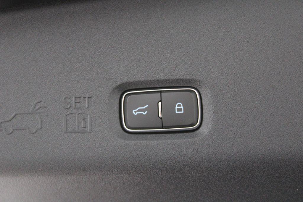 new 2026 Ford Expedition car, priced at $64,879