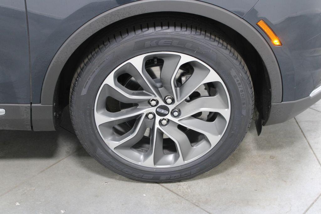 used 2023 Lincoln Nautilus car, priced at $35,000