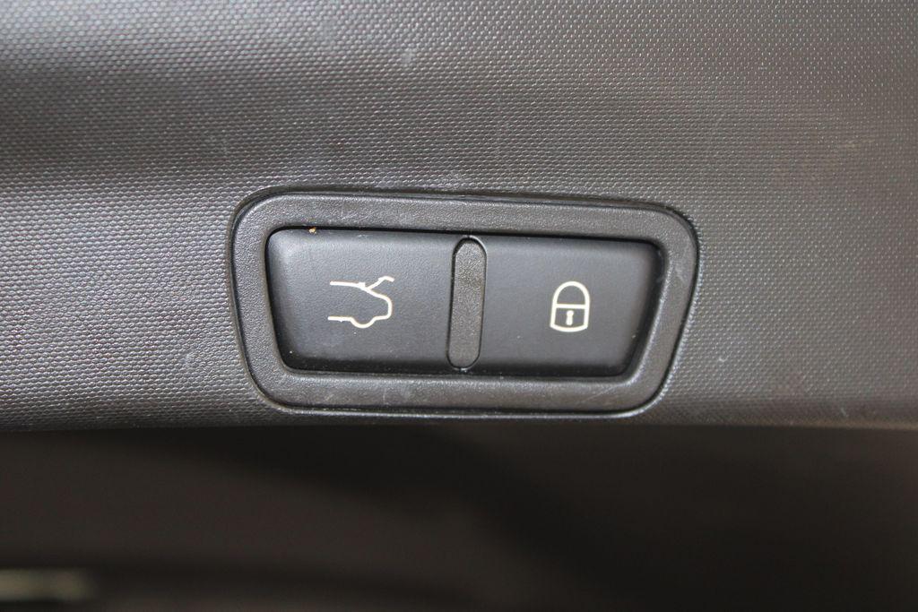 used 2018 Alfa Romeo Stelvio car, priced at $13,258