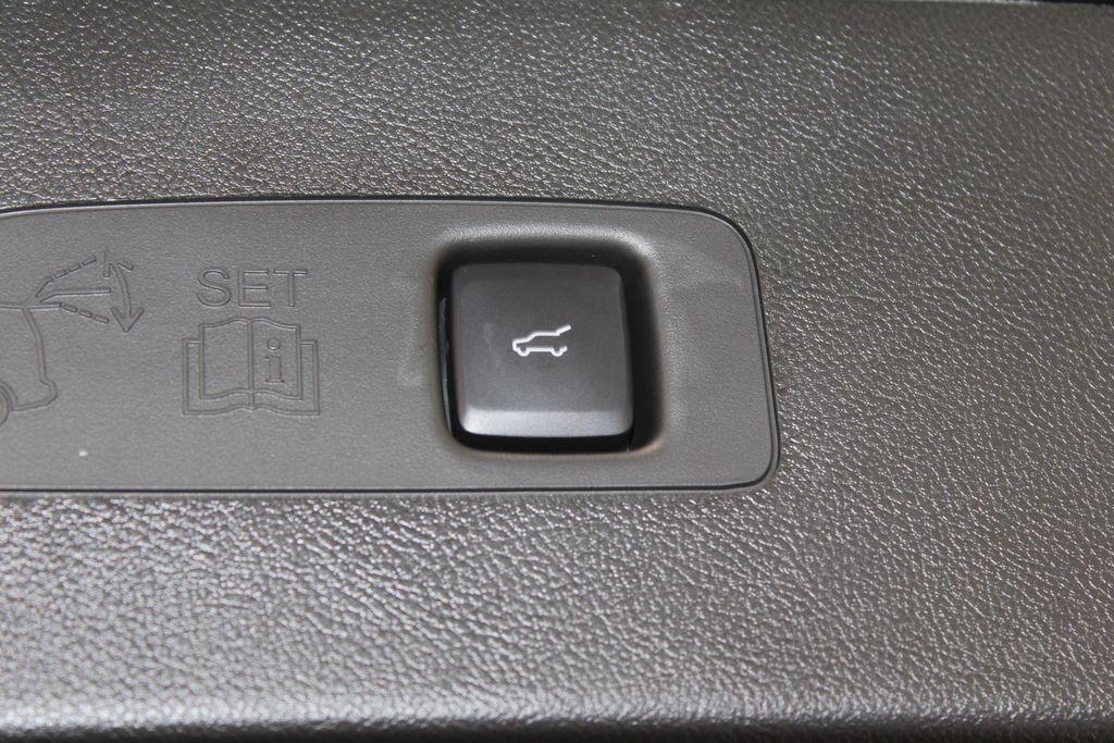 new 2025 Lincoln Corsair car, priced at $43,000