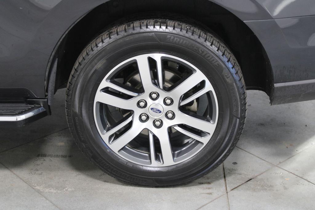used 2023 Ford Expedition car, priced at $36,858