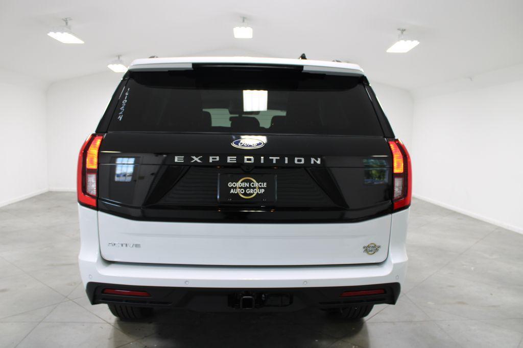new 2026 Ford Expedition car, priced at $63,222