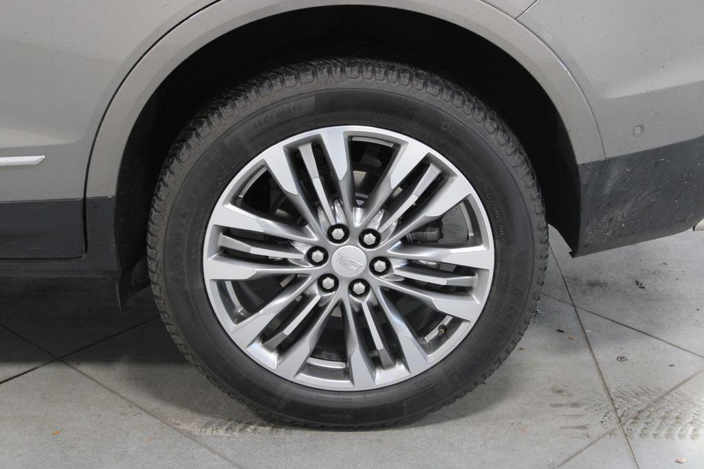 used 2018 Cadillac XT5 car, priced at $17,558