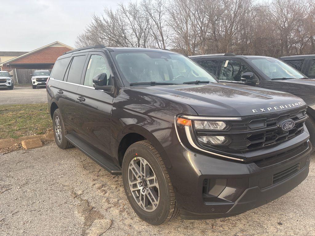 new 2026 Ford Expedition car, priced at $66,277