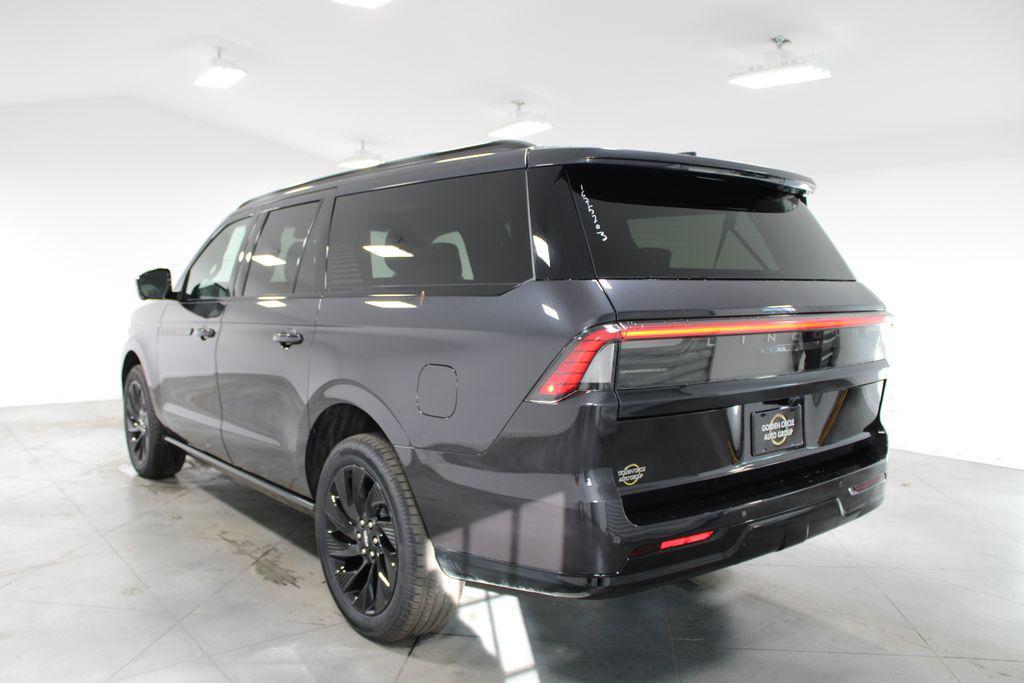 new 2026 Lincoln Navigator car, priced at $107,366