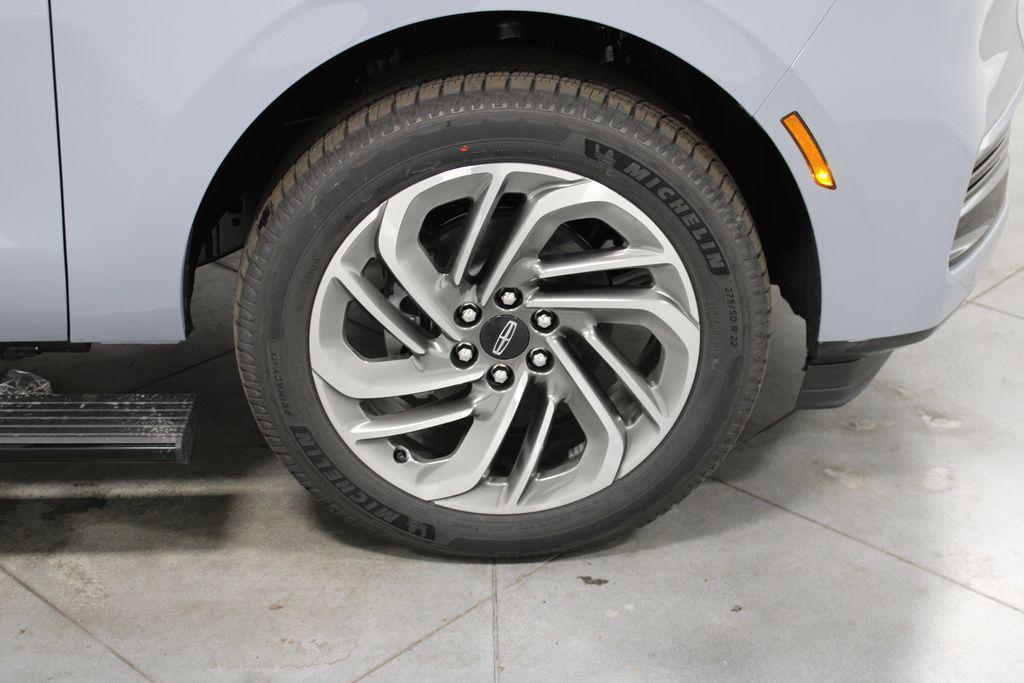 new 2025 Lincoln Navigator car, priced at $98,222