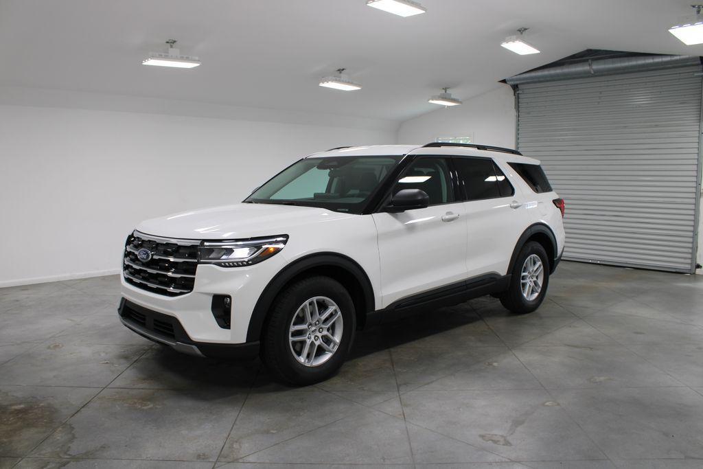 new 2026 Ford Explorer car, priced at $40,091