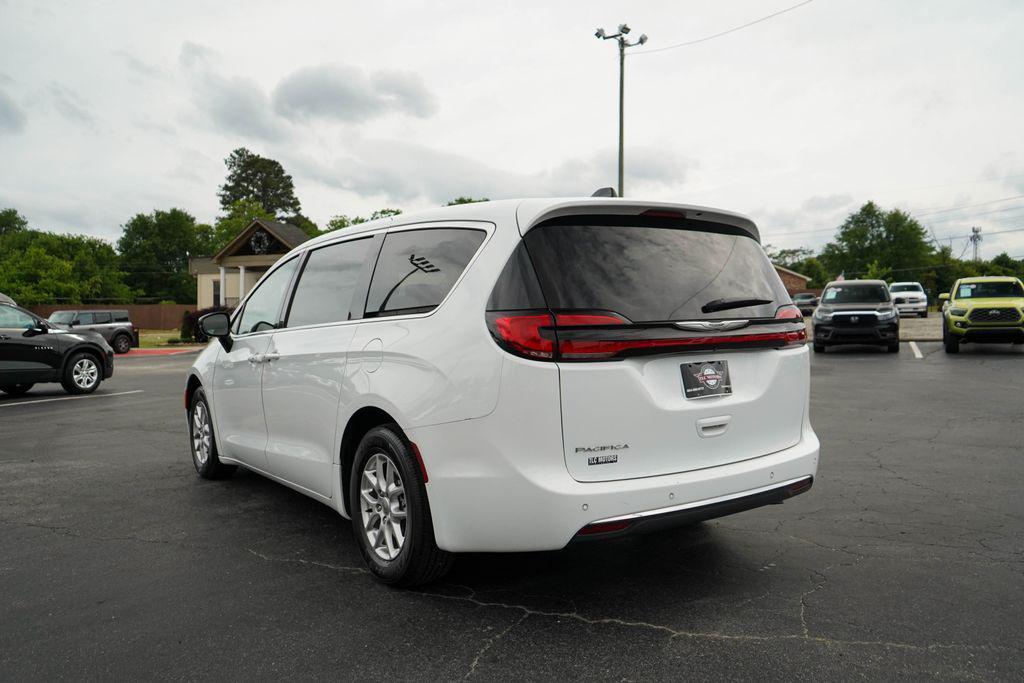 used 2024 Chrysler Pacifica car, priced at $28,439
