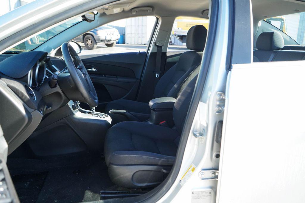 used 2016 Chevrolet Cruze Limited car, priced at $7,980