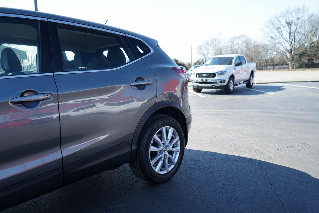 used 2020 Nissan Rogue Sport car, priced at $17,051