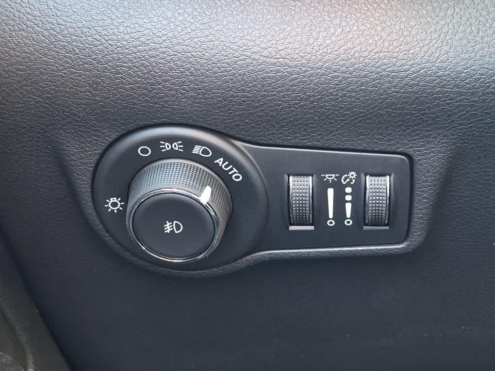 new 2026 Jeep Compass car, priced at $39,495