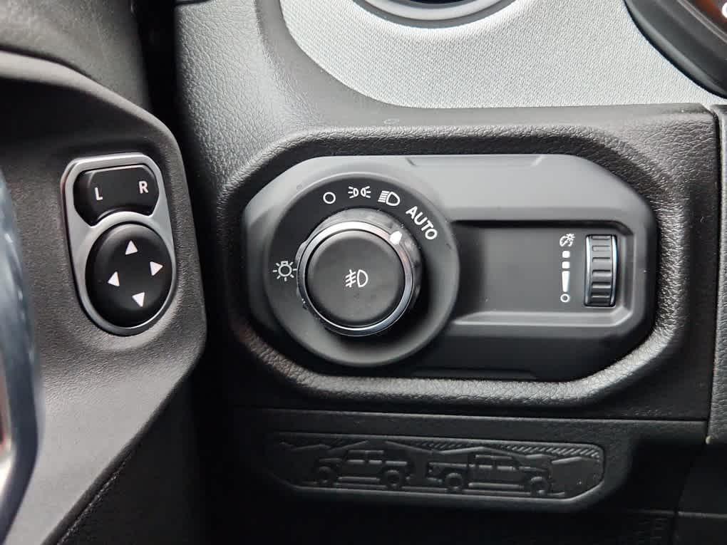 new 2026 Jeep Wrangler car, priced at $44,056