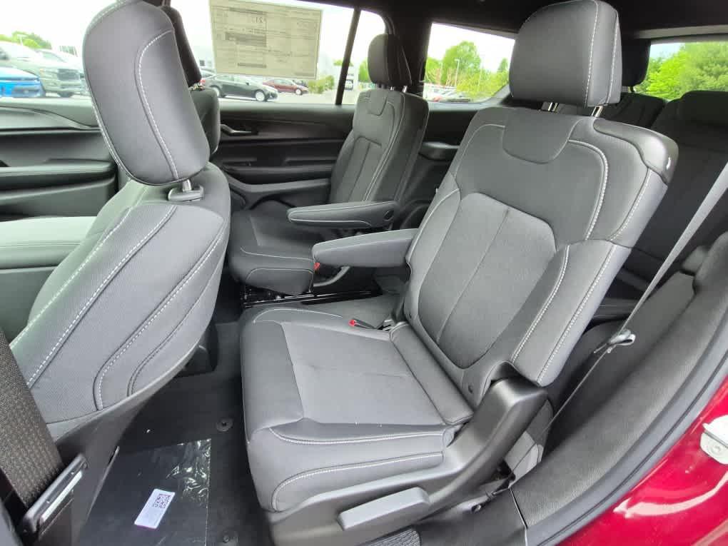 new 2026 Jeep Grand Cherokee L car, priced at $47,799