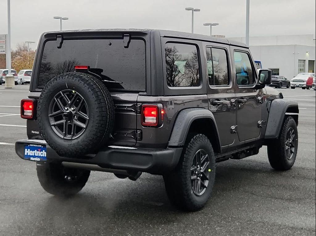new 2026 Jeep Wrangler car, priced at $44,185