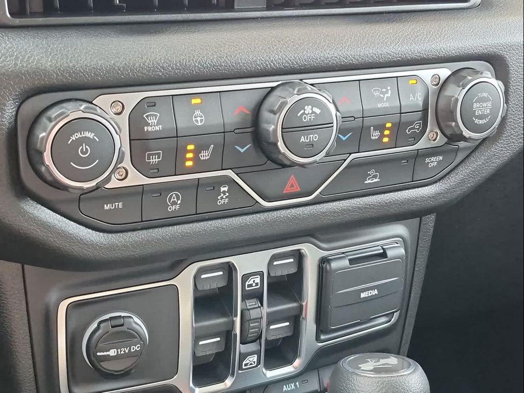 new 2026 Jeep Wrangler car, priced at $49,999
