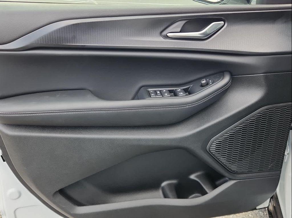 new 2025 Jeep Grand Cherokee L car, priced at $48,483